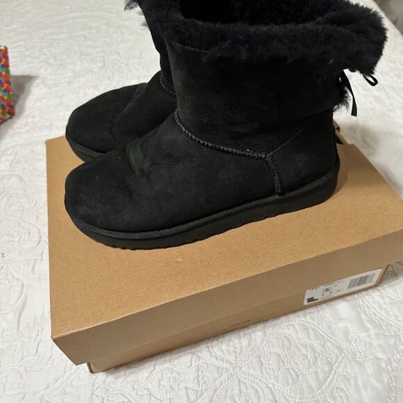 Ugg Boots - Picture 2 of 4